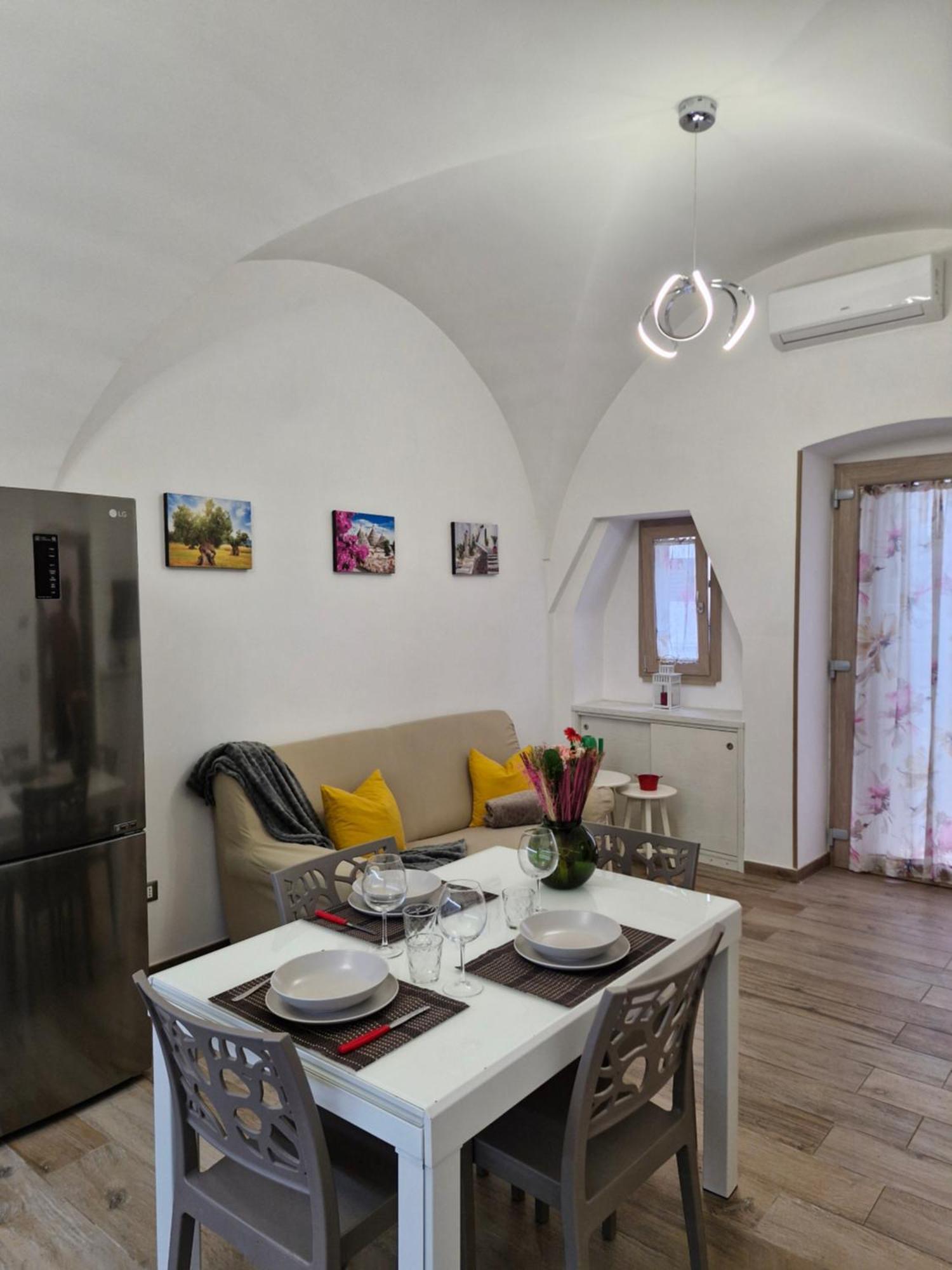 Le Tre Anfore Ceglie Messapica Bagian luar foto
